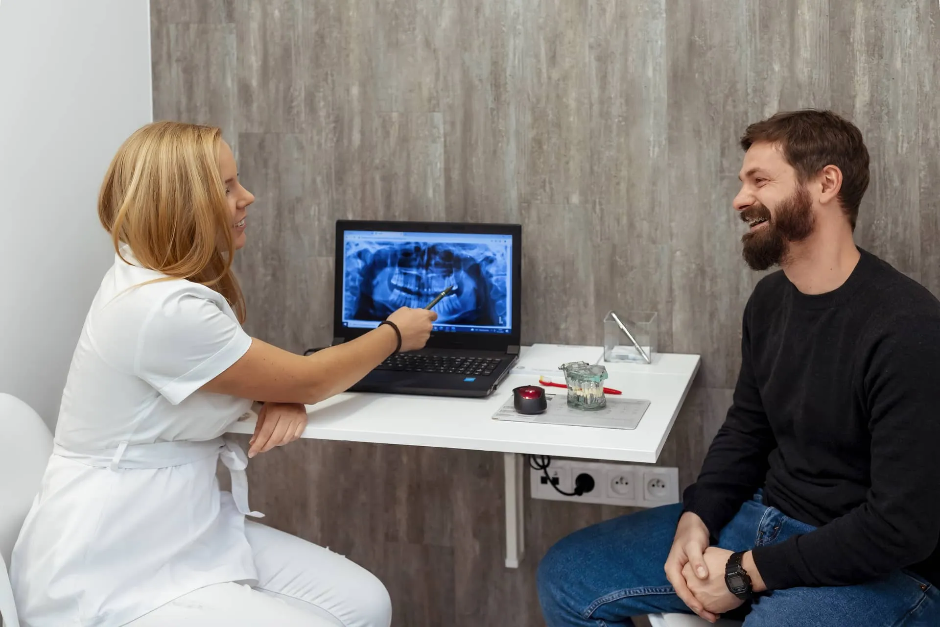 Protezy na implantach Protezy na implantach