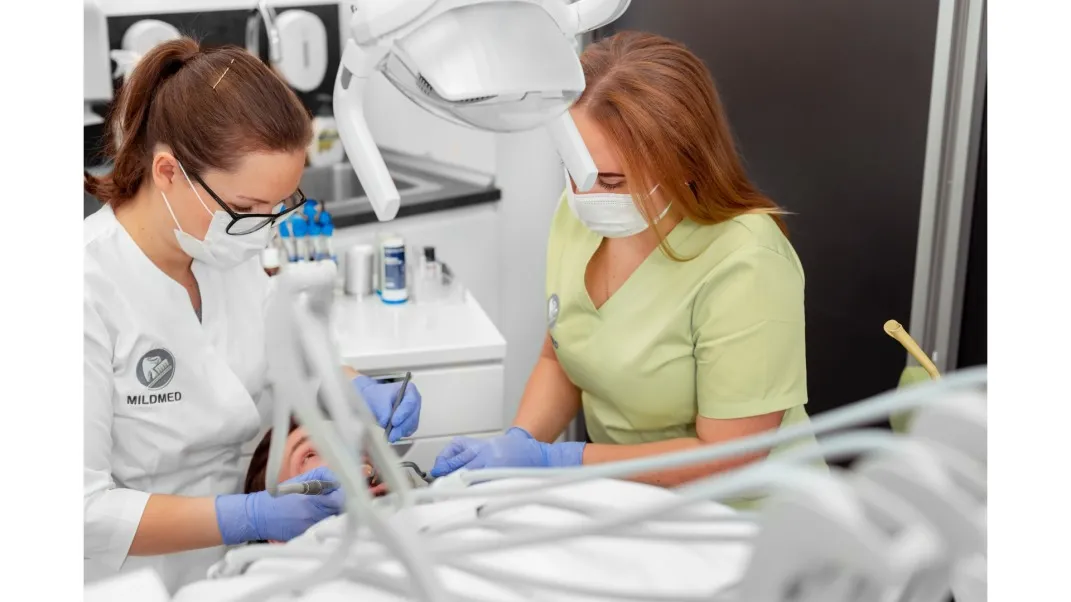 Protezy na implantach Protezy na implantach